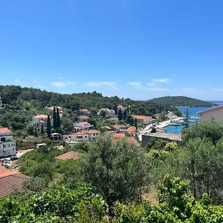 With Parking Space Maslinica, Solta - 5176 Apartamento