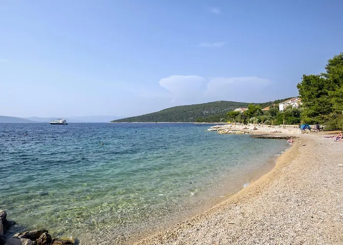 With Parking Space Maslinica, Solta - 5176