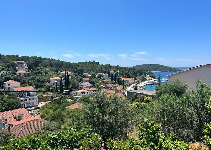 With Parking Space Maslinica, Solta - 5176 Apartamento